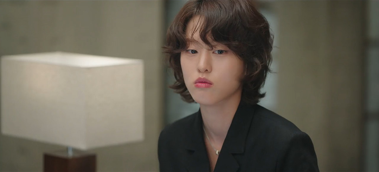 Perfect Crown 2026 WebRip Season 1 [Hindi + Korean] 480p 720p ESub Screenshot