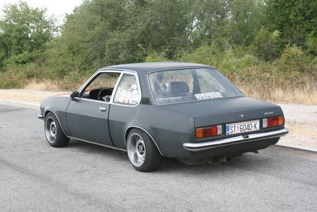 opel ascona b - Page 7 IMG-0052