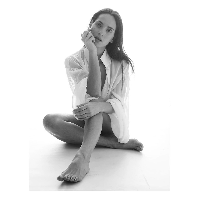 Adria-Arjona-Feet-5596391