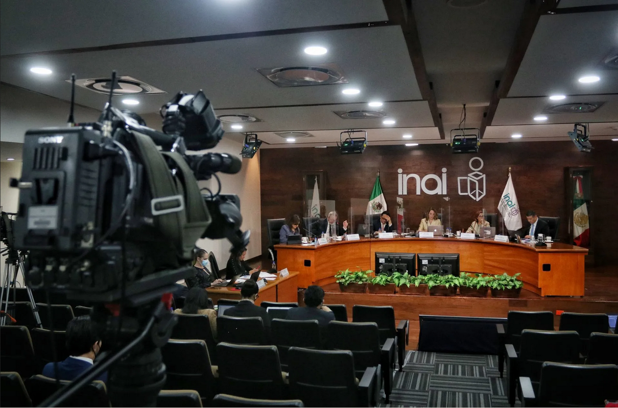 Senadores elegirán “por consulta” a Comisionado del INAI