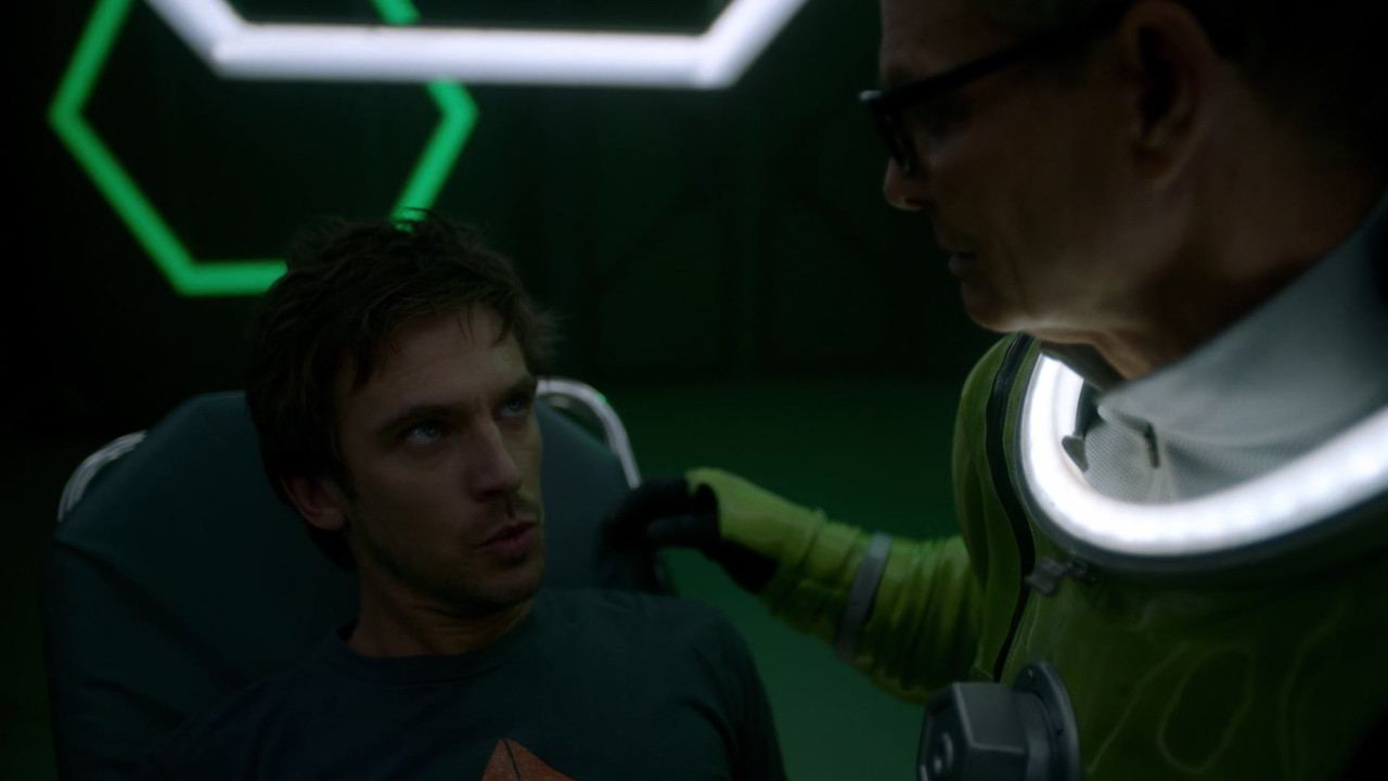 Legion (2017) - S02E01 - Chapter 9 (1080p AMZN WEB-DL x265 RZero