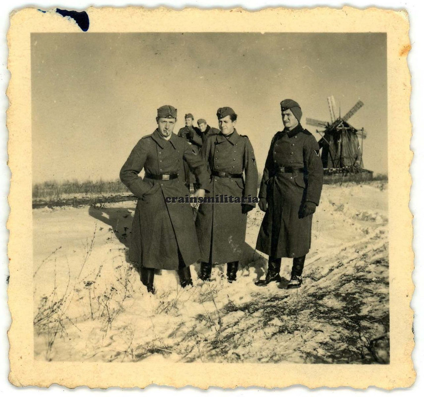 Orig. Foto Soldaten b. Windmühle Mühle in Russland 1942 Orel Kursk Brjansk