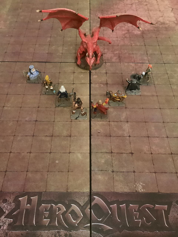 compis contra dragón