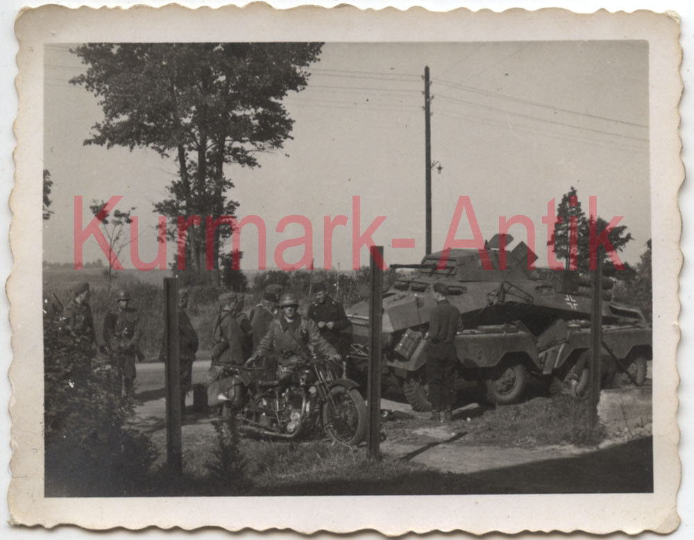 Foto Wehrmacht Frankreich Motorrad Krad PanzeSpähwagen 263 8 Rad