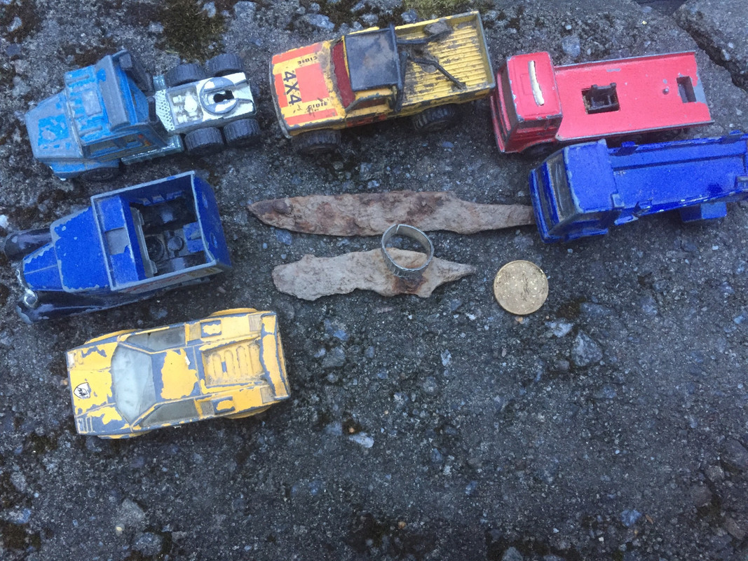 FB0AA282-5BE4-4BF4-B493-488F91EABDA4