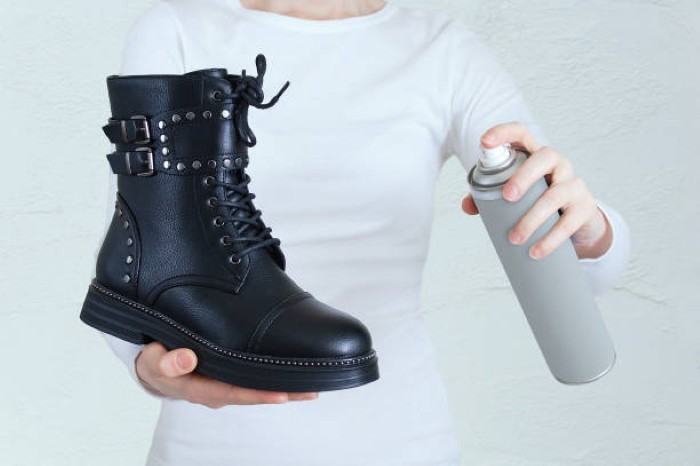 Waterproof-Spray-For-Your-Shoes-4.jpg