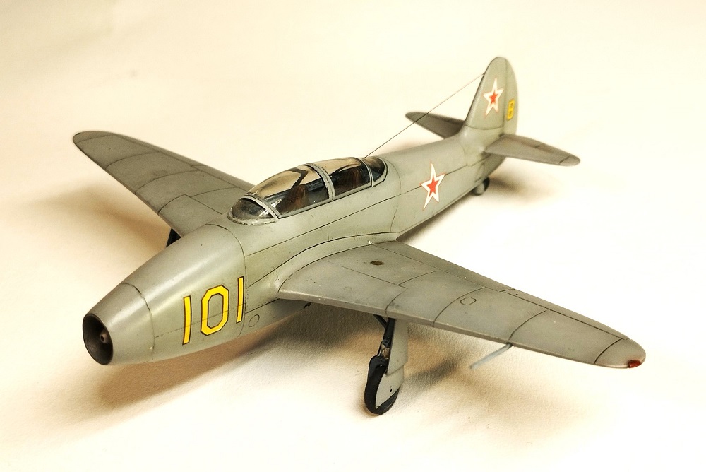  Як-21 Amodel 1/72 M-GT7v-DBNr9c