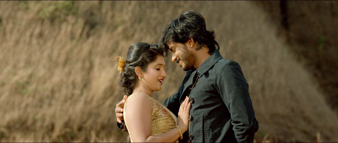 [Image: Roopika-Hot-Duet-Song-Untouched-1080p-mk...53-924.jpg]