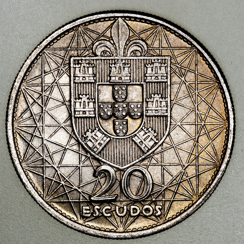 20 escudos Portugal 1966. Puente Salazar (actualmente Puente 25 de Abril). PAS6485