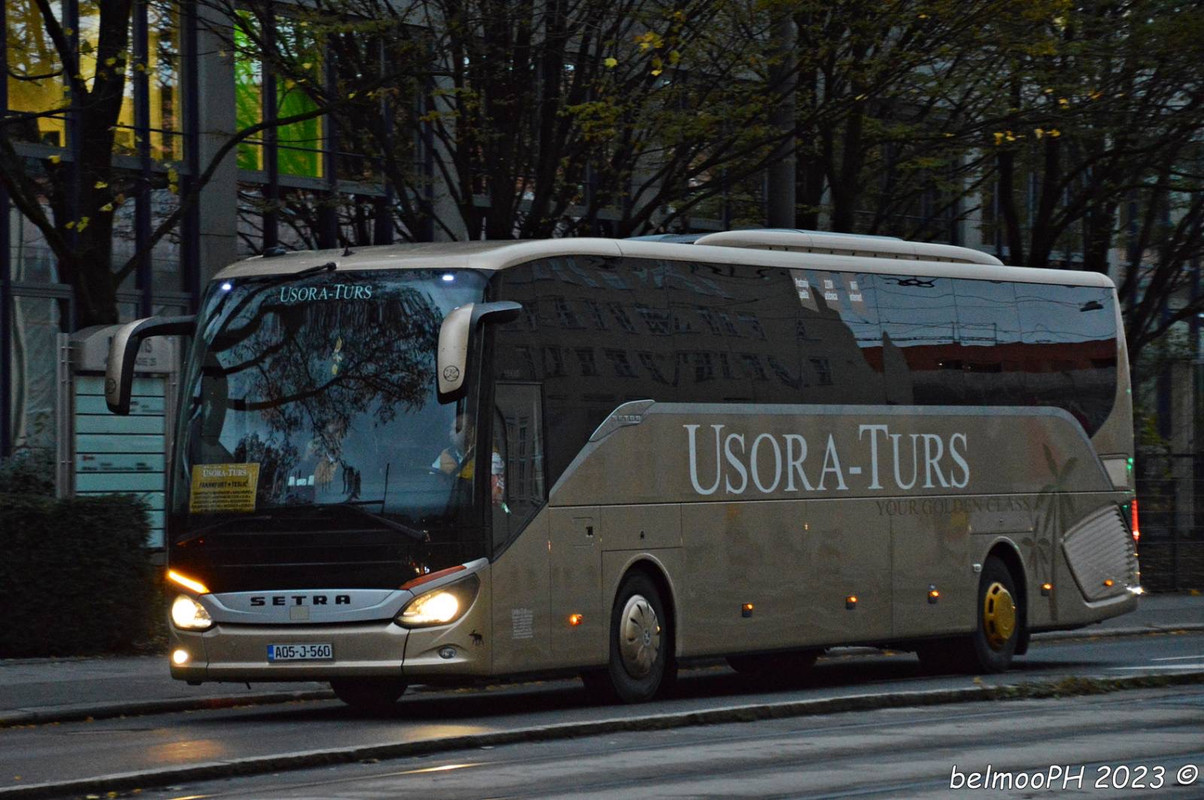 F5C2A100-FCE5-44F6-B195-1E7DD2E49E27