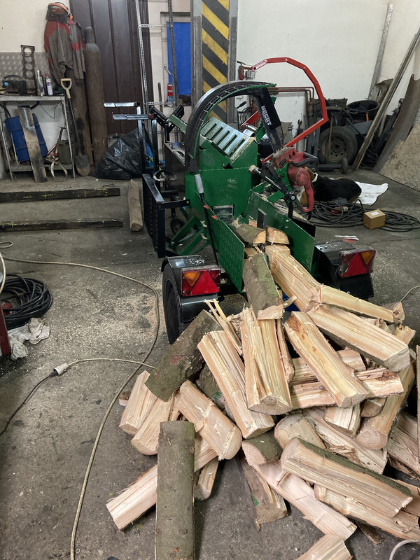 44F10BC5-2DCC-4CFA-943A-200EC8E67EFB