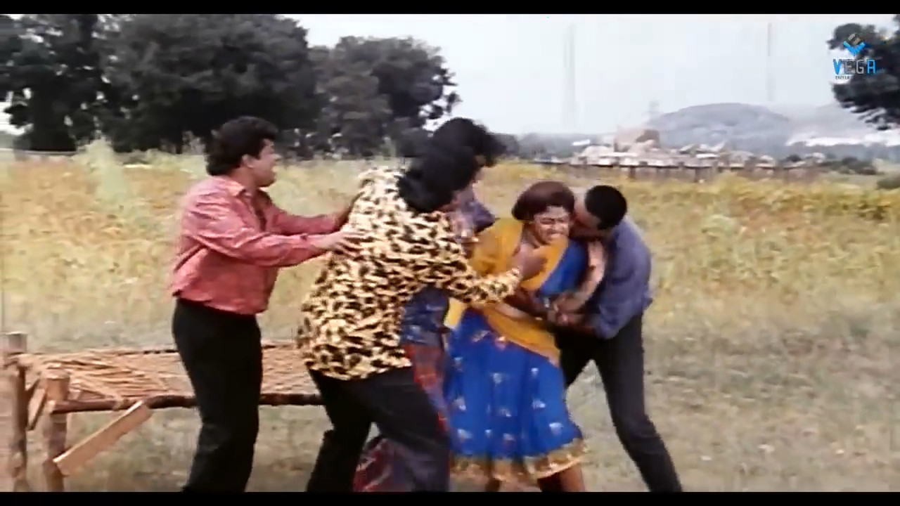 Dolly Minhas Palviahgam Avi - Villains Troubles a Women_4MxpygcjgQs.mp4_20220519_114830.978