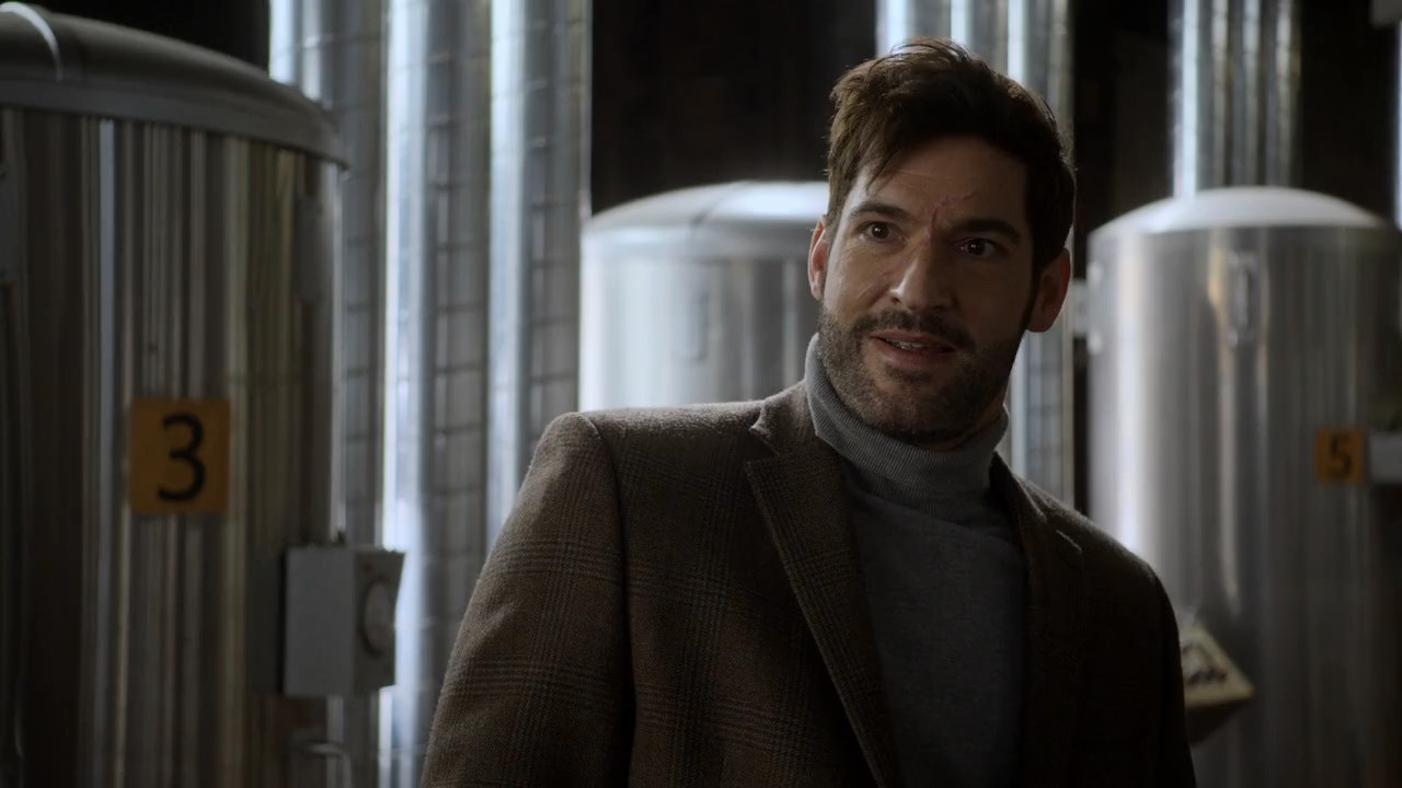 Lucifer (2020) Season 5 [Hindi + English] WebRip 480p 720p ESub - Complete Screenshot