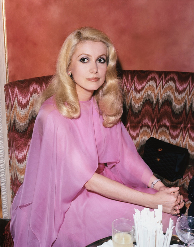 catherine_deneuve_md64