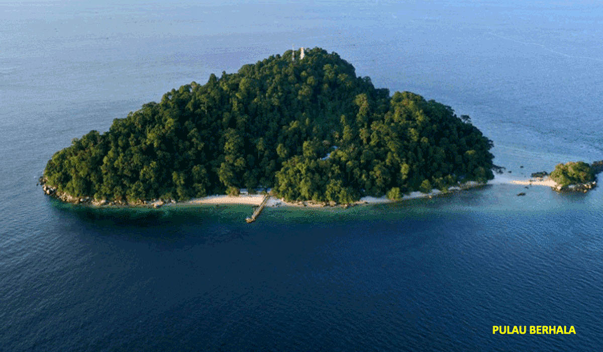 Mau Liburan Tenang? Pulau Berhala Jawabannya!