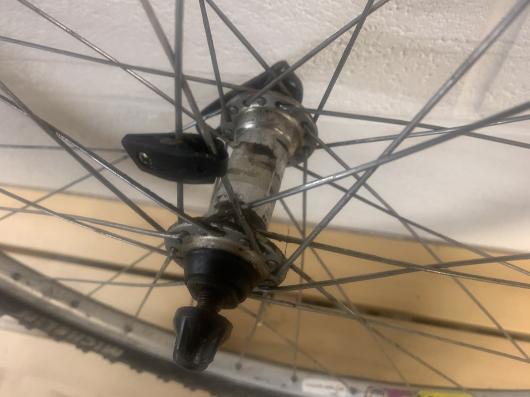 EB751634-2BA5-4CEB-9EEE-8005EE44FFF0