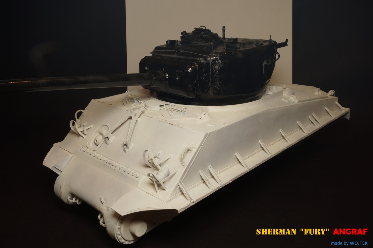 M4A3E8 SHERMAN  FURY 145