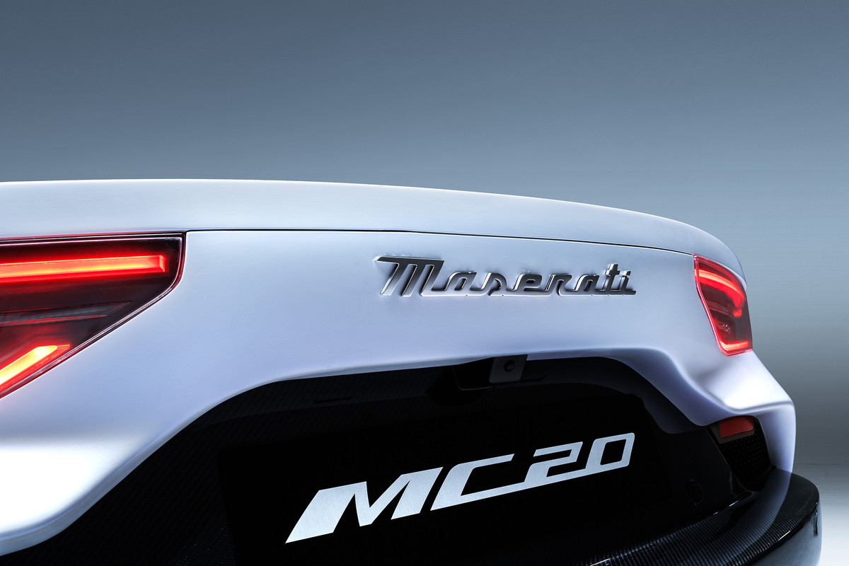 32_Maserati_MC20