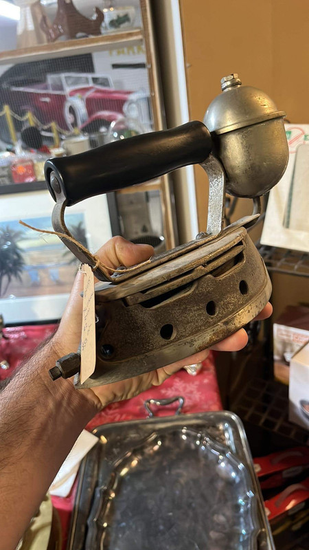 F2F1B836-6364-43DF-A3E4-F2C90D8FDB9E