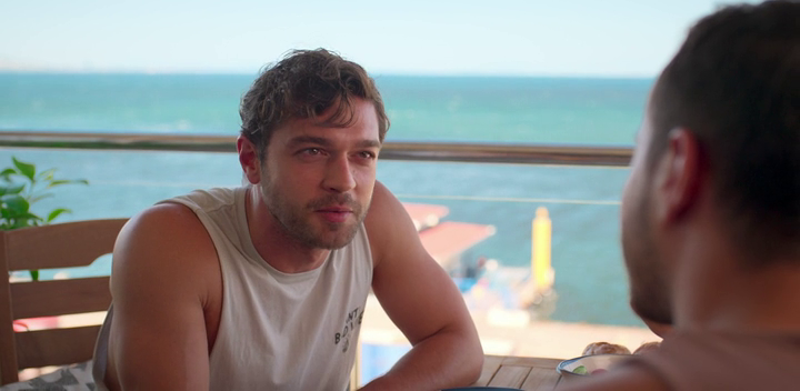 vlcsnap-2024-12-21-12h56m14s786