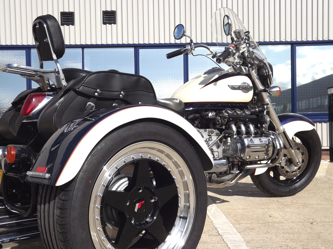 39C97316-A83C-4E0B-93C7-C34C0822DEC3