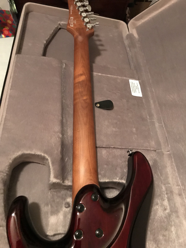 AEAF30D5-A6E5-4AD6-801B-E650600939B5