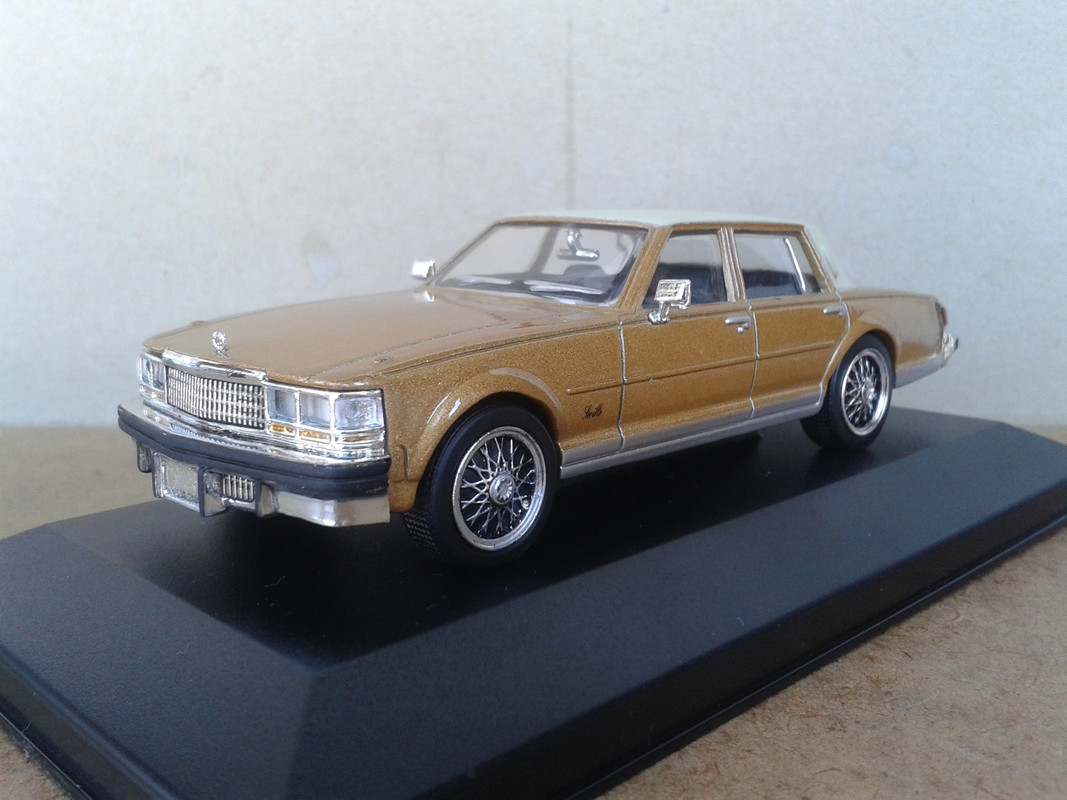 1978 Cadillac Seville Mk I Elegante (Universal Hobbies - DelPrado) (2)