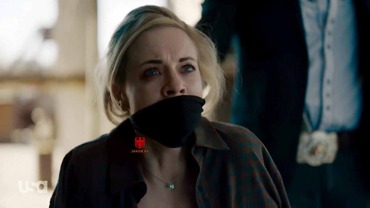 Molly Burnett 7 - Queen Of The South S05E08