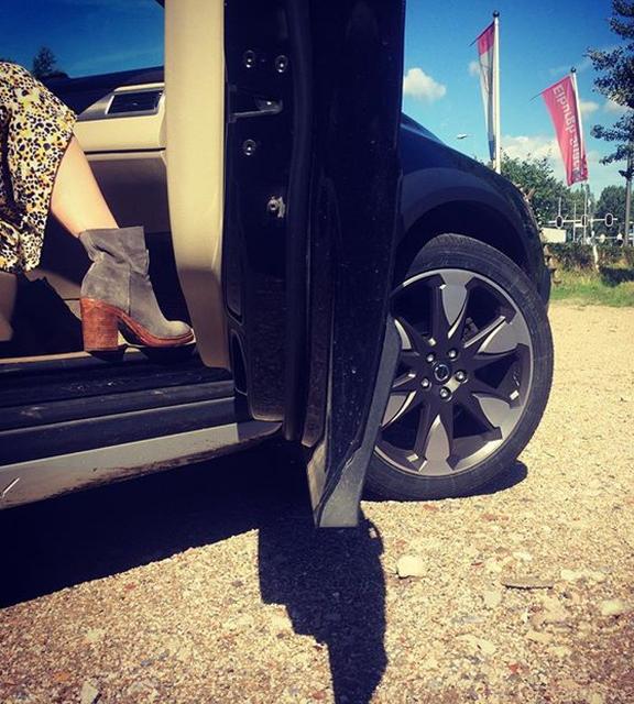 DC6D5D86-6172-4823-8610-A53292F128D2