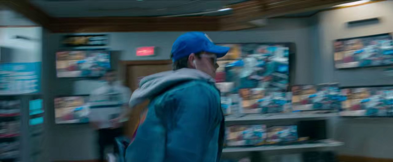 Baby-Driver-2017-English-Hindi-AMZN-WEB-DL-720p-HEVC-EAC3-6ch-MSub-mkv-0005