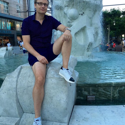 A62AC453-3819-40C9-9929-FF6944F1FB29