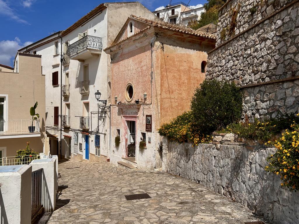 Жаркий сентябрь на побережье Тирренского моря. Жаркий сентябрь на побережье Тирренского моря.