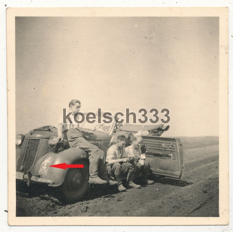 Foto Wehrmacht Wanderer PKW mit Kennung der Werkstatt Komp. 203 vor Charkow 1941