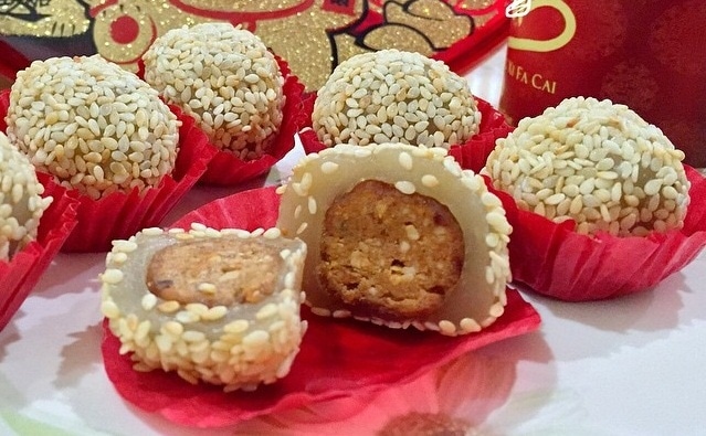 Kue Moaci Gemini varian isi kacang