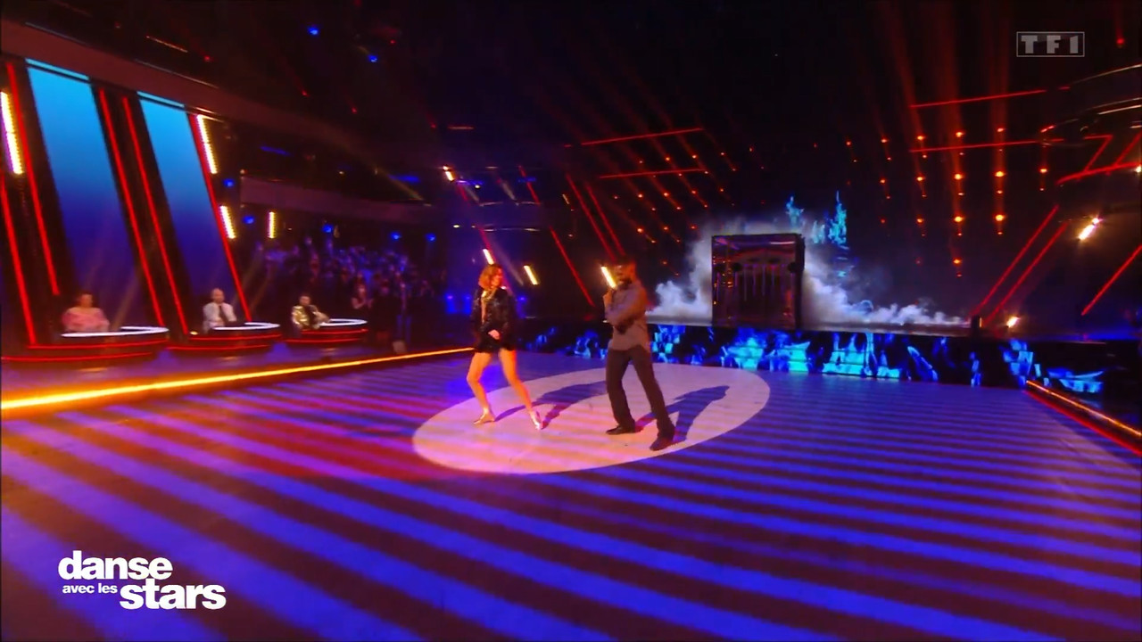 2021-11-12_21_05_TF1_Danse-avec-les-stars.mp4_snapshot_21.56.670