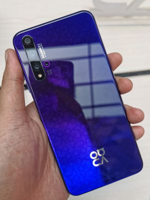 Huawei Nova 5T diluncurkan di Indonesia pada Rabu (25/9/2019) dengan harga Rp 6,9 juta.(OIK YUSUF/KOMPAS.com)