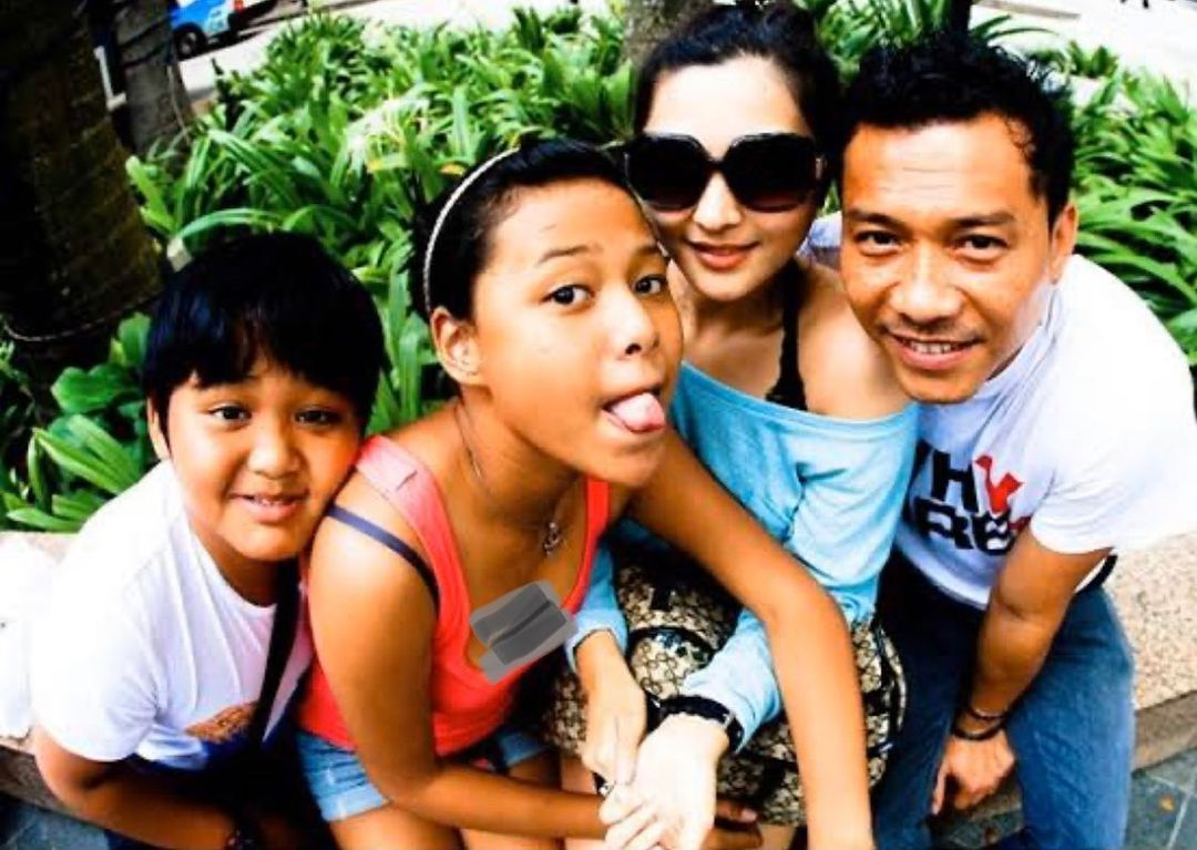 Potret bahagia Aurel Hermansyah yang akhirnya miliki Ashanty sebagai ibu sambungnya.