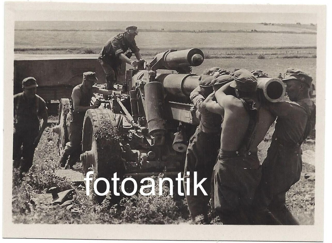 Foto 2 WK Ostfront Gebirgsjäger schweres Geschütz wird in Stellung gebracht