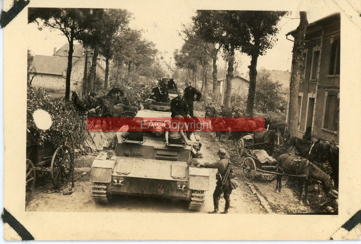 Panzer IV Tank Frankreich Vormarsch Kämpfe Foto2