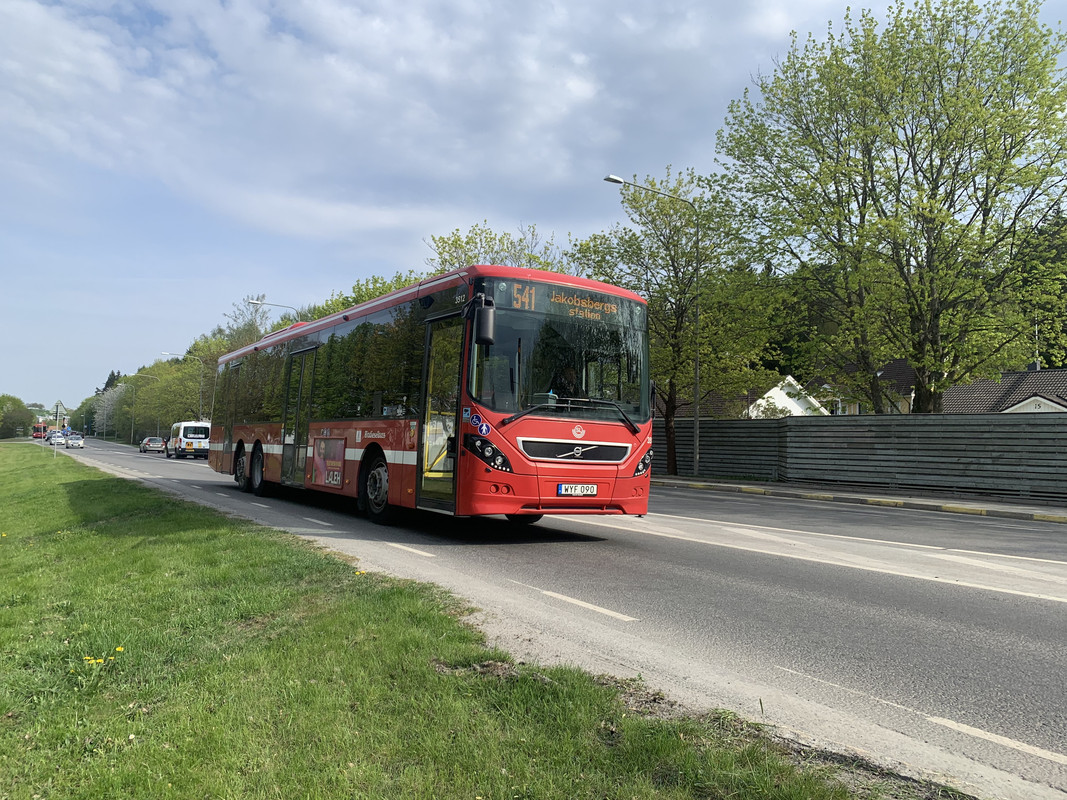 0D083DE7-1049-4147-82D7-5B85F1B23C10