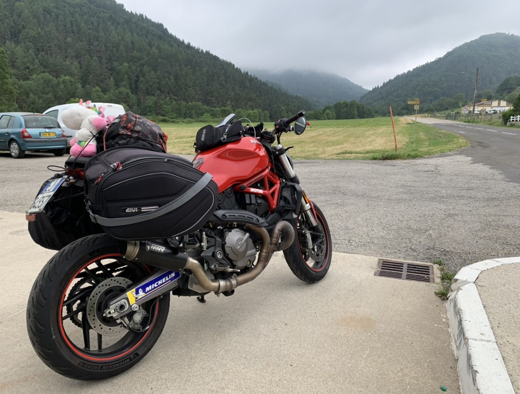 4156457C-DC31-4B87-98B0-6C50DCA6C35C