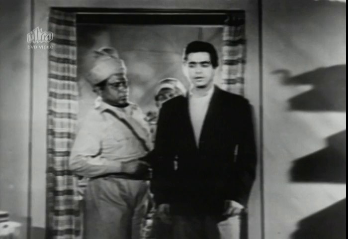 Shaheed-1948-DVDRip-Hindi-480p-AVC-AAC-2-0-ESub-mkv-0004