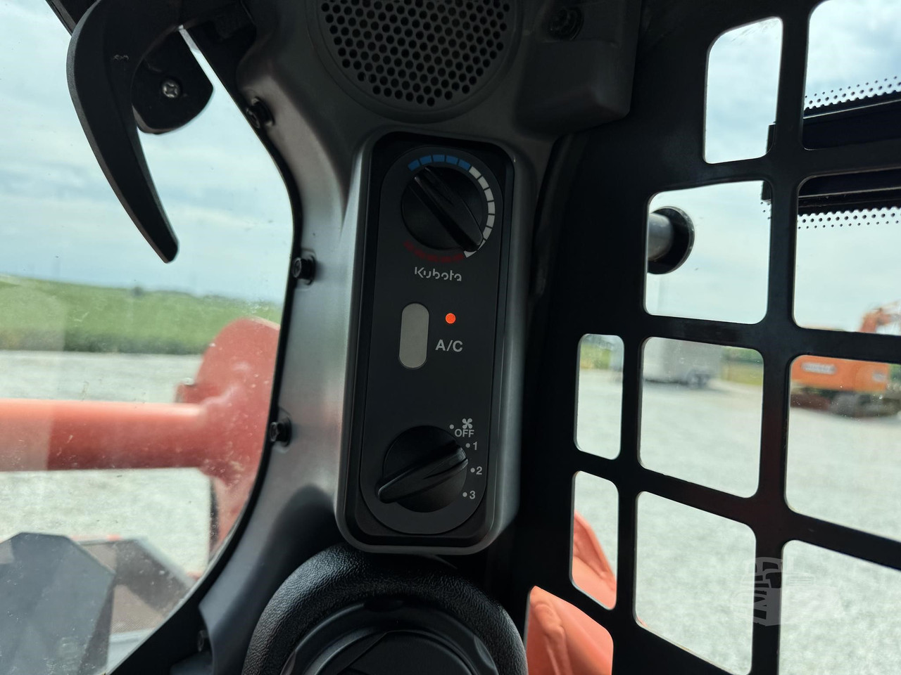 Vehicle thumbnail 15