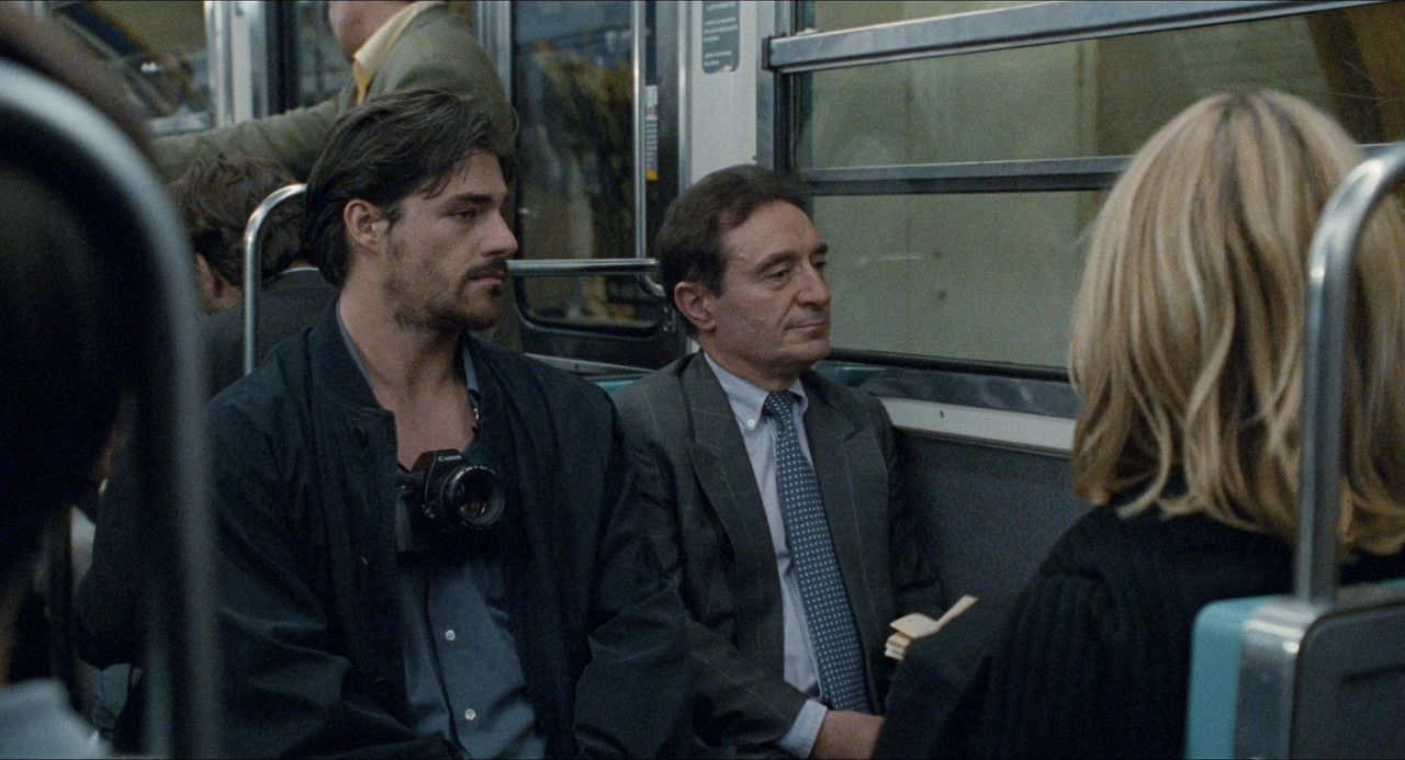 Code Unknown 2000 Criterion.mkv_snapshot_01.15.04_[2018.01.01_20