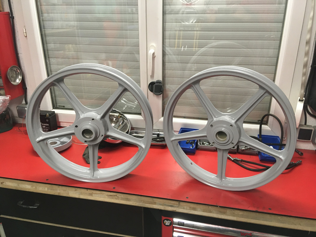 5E98369D-74A1-4BAF-81B2-8DE7D34259EE