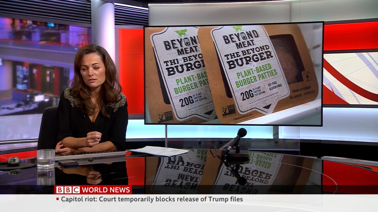 11.12 - 06.00.00 - BBC World News. News. Reporting on the day's inter....ts_snapshot_46.24_[2021.11.