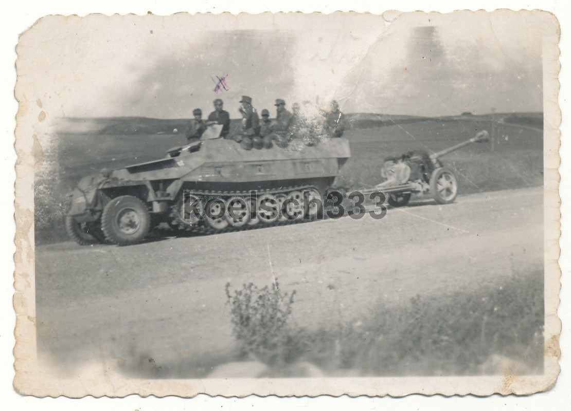 Foto Pz. A.A. 5 Schützenpanzer Halbkette mit 7,5cm PaK Sudauen O