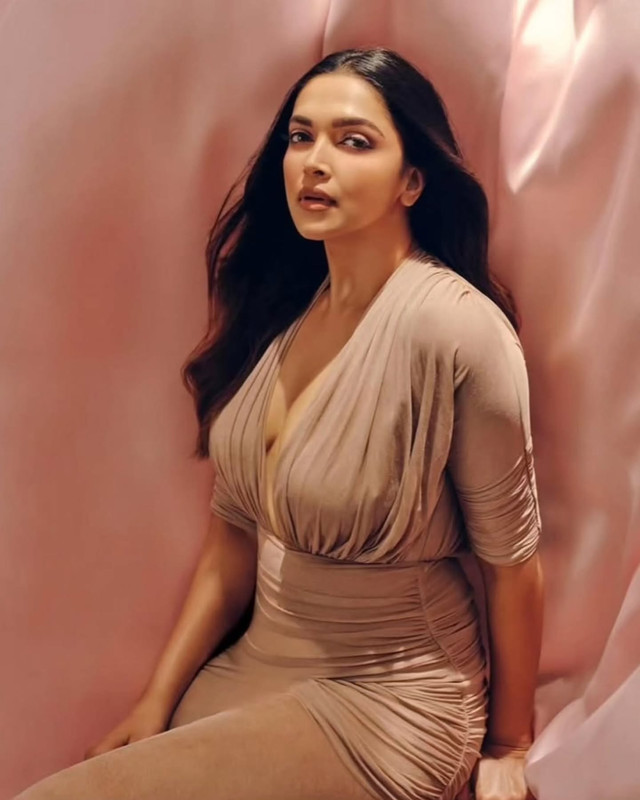 Bollywood Actress – Deepika Padukone Part 2 (2025) Hindi Uncut Hot Short Film 720p Watch Online