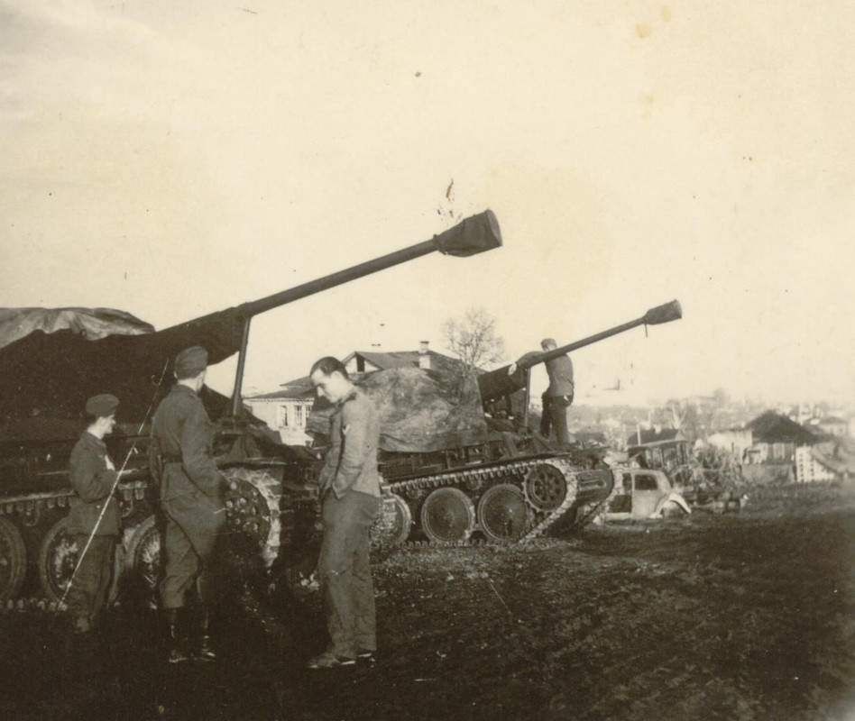 Foto, Panzer, Panzerjäger MARDER III  mit Tarnan