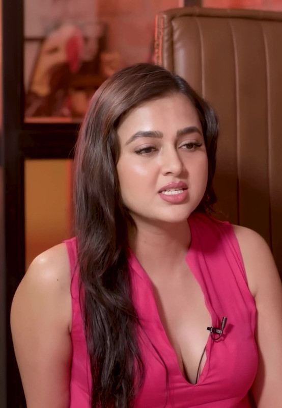 Tejasvi 01_1_iris2_50FPS 186